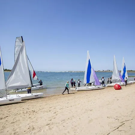 Lejlighed Lumineux Avec 2 Balcons A 600m De La - Fr-1-788-78