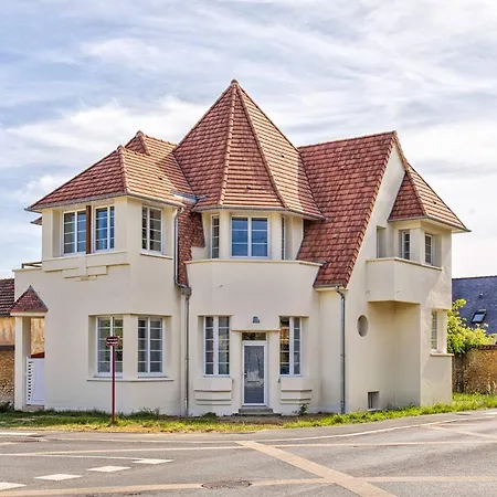 Lumineux Avec 2 Balcons A 600m De La - Fr-1-788-78