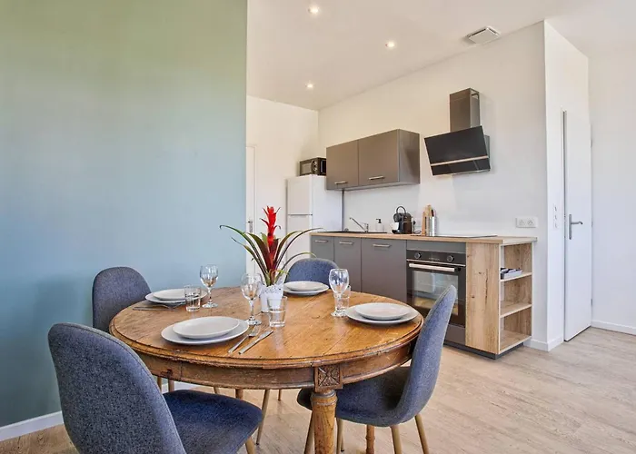 Lumineux Avec 2 Balcons A 600m De La - Fr-1-788-78 Merville-Franceville-Plage